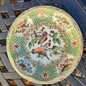 Vintage 1971 Daher Decorated Ware Tin